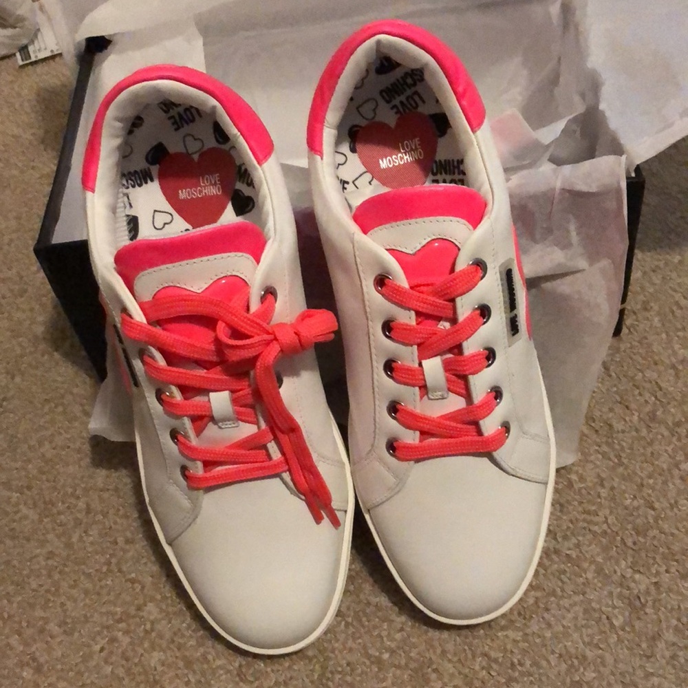 Love Moschino heart print two tone leather sneaker - Picture 7 of 11